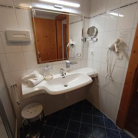 Hotel Moederle 4*