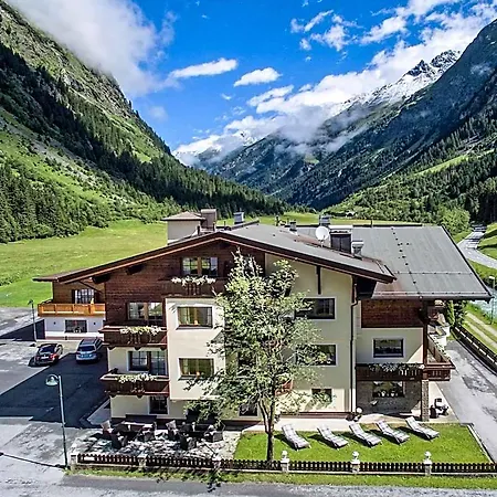 Moederle St. Leonhard im Pitztal