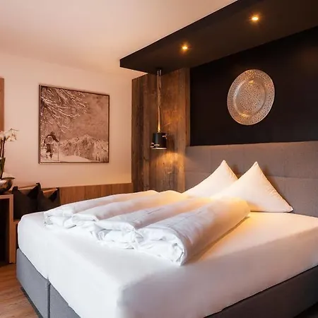 Möderle Sankt Leonhard im Pitztal