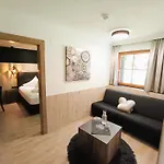 Moderle Hotel