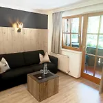 Moderle Hotel 4*