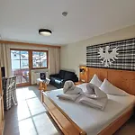 Moderle Hotel