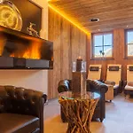 Moderle Hotel