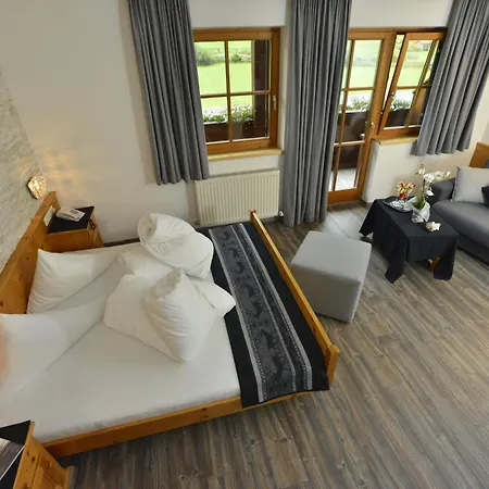 Moederle سانكت ليونارد إم بيتزتال