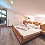 Moederle Sankt Leonhard im Pitztal