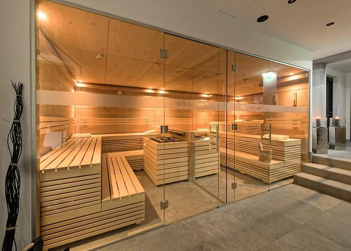 Moederle فندق 4*